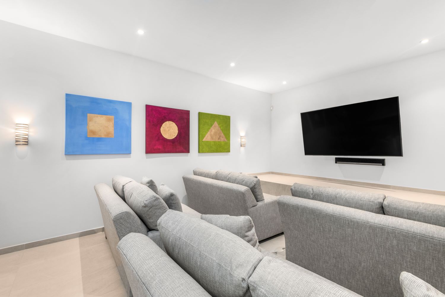 34 BEGB 6 BDRM PREMIUM OV VILLA