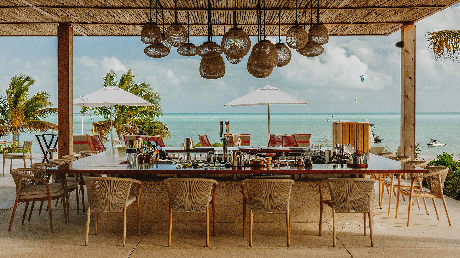 beach-enclave-gallery-rooms-04-69d94d4719d41