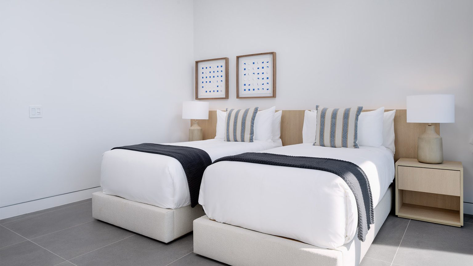 beachenclave-longbay-room-lbbfr-image-02-697ccb58addec