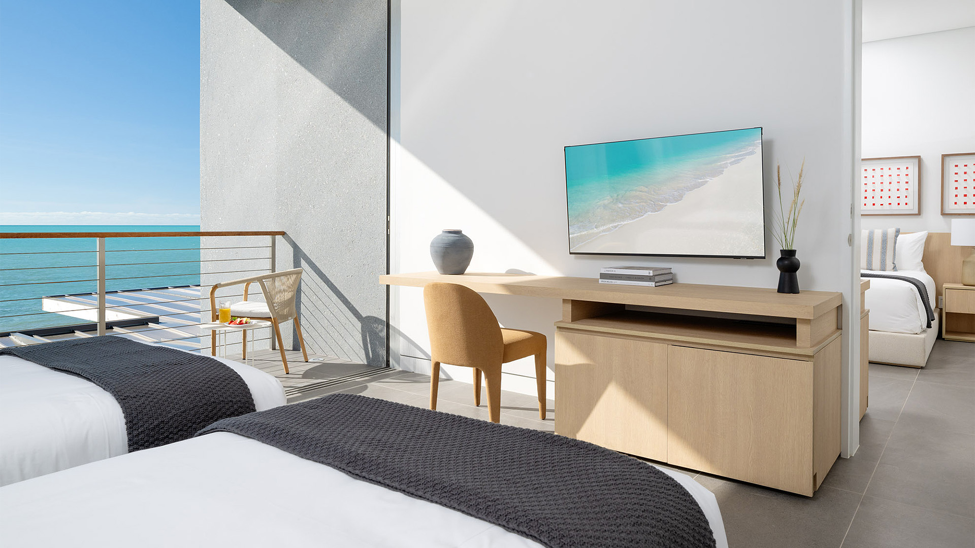 beachenclave-longbay-room-lbbfr-image-04-697ccb563b291