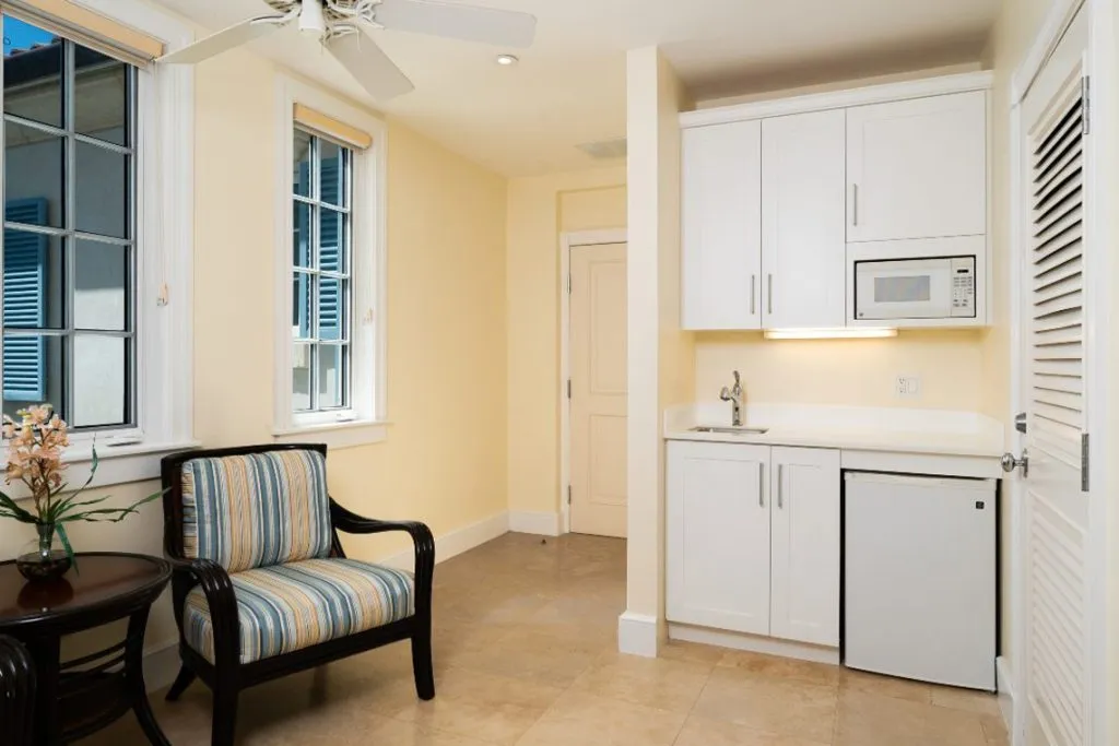 slider-Four-Bedroom-Oceanfront-7-1024x683.jpg
