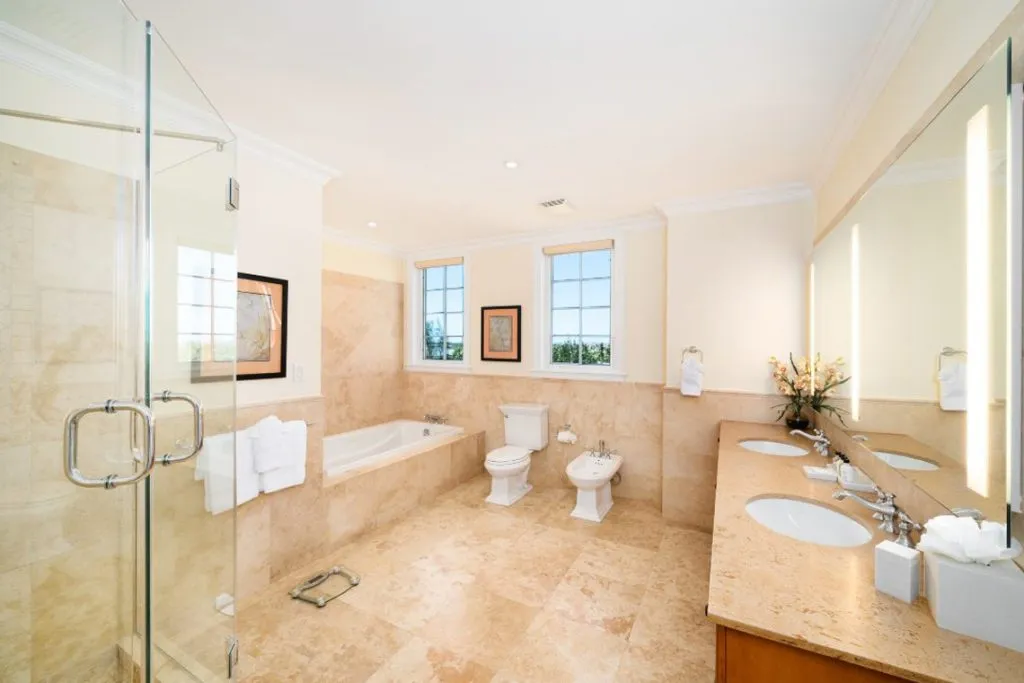 slider-Four-Bedroom-Oceanfront-9-1024x683.jpg