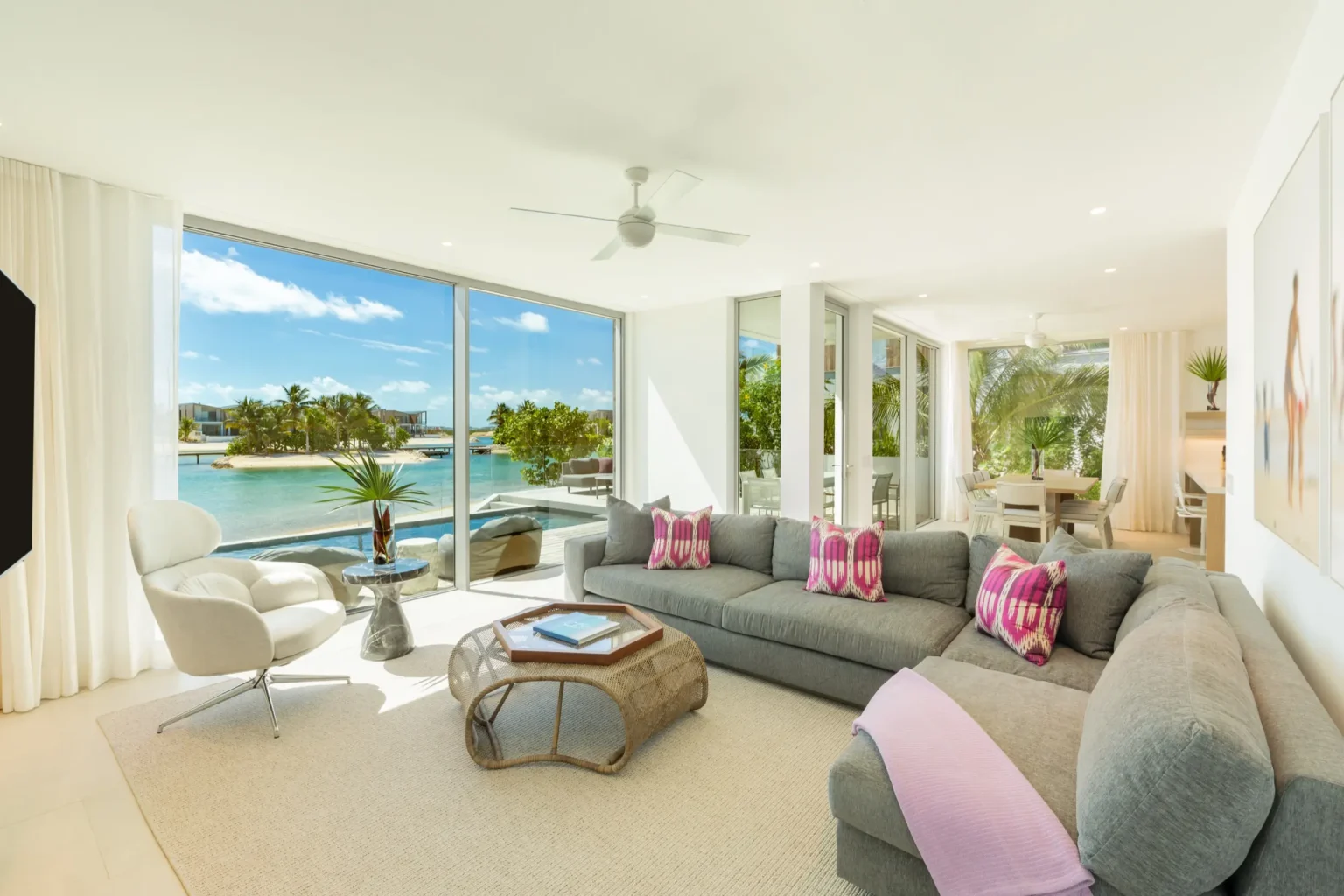 SB_LV02_LivingRoom