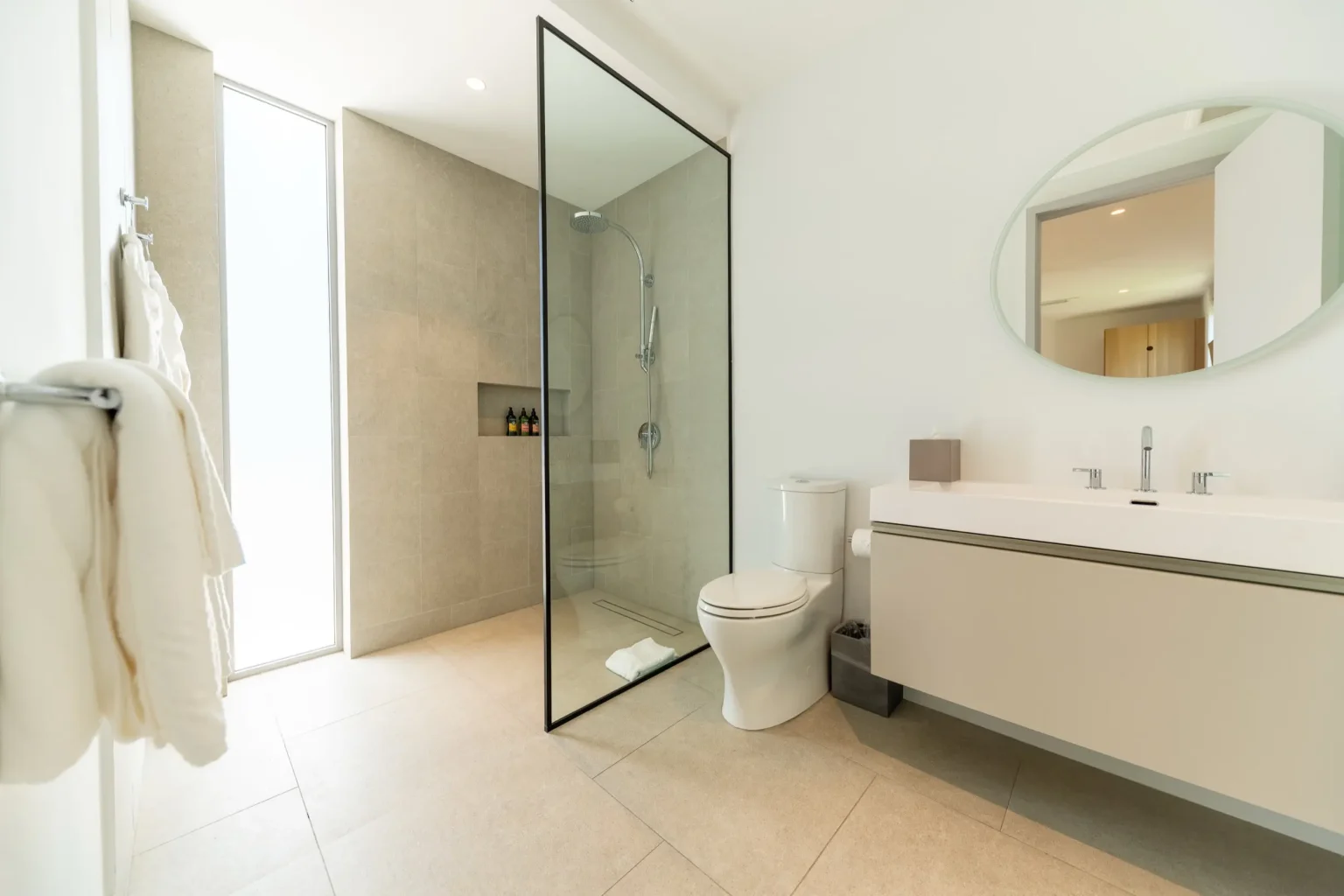 SB_LV16_Bathroom3