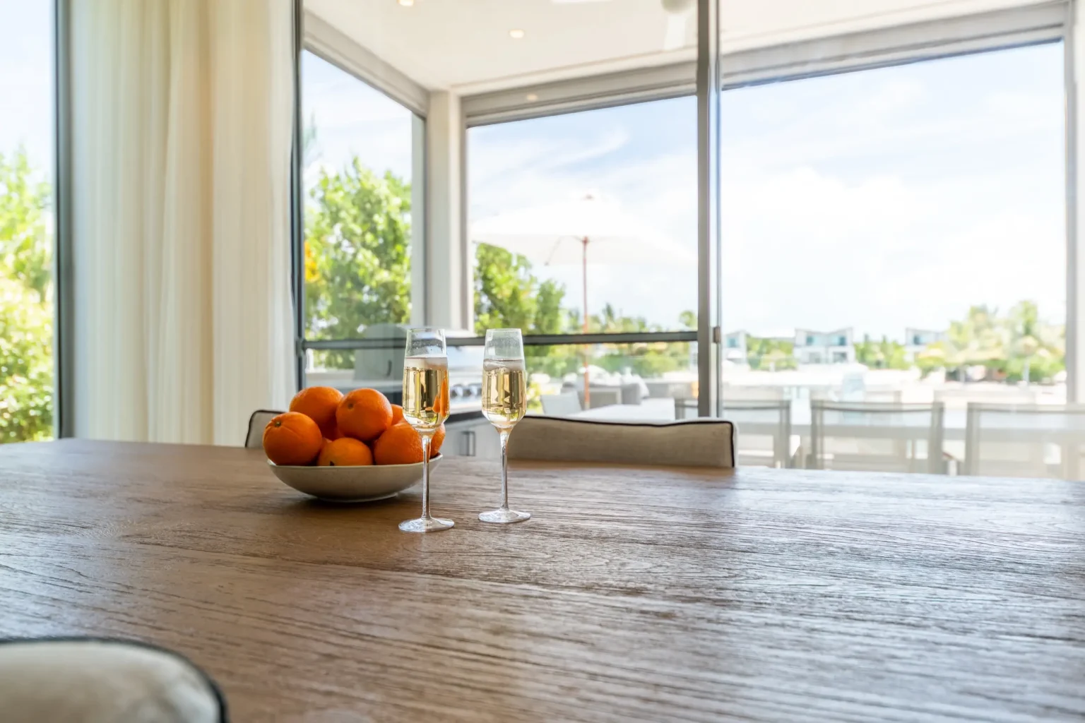 SB_LV16_DiningDetails