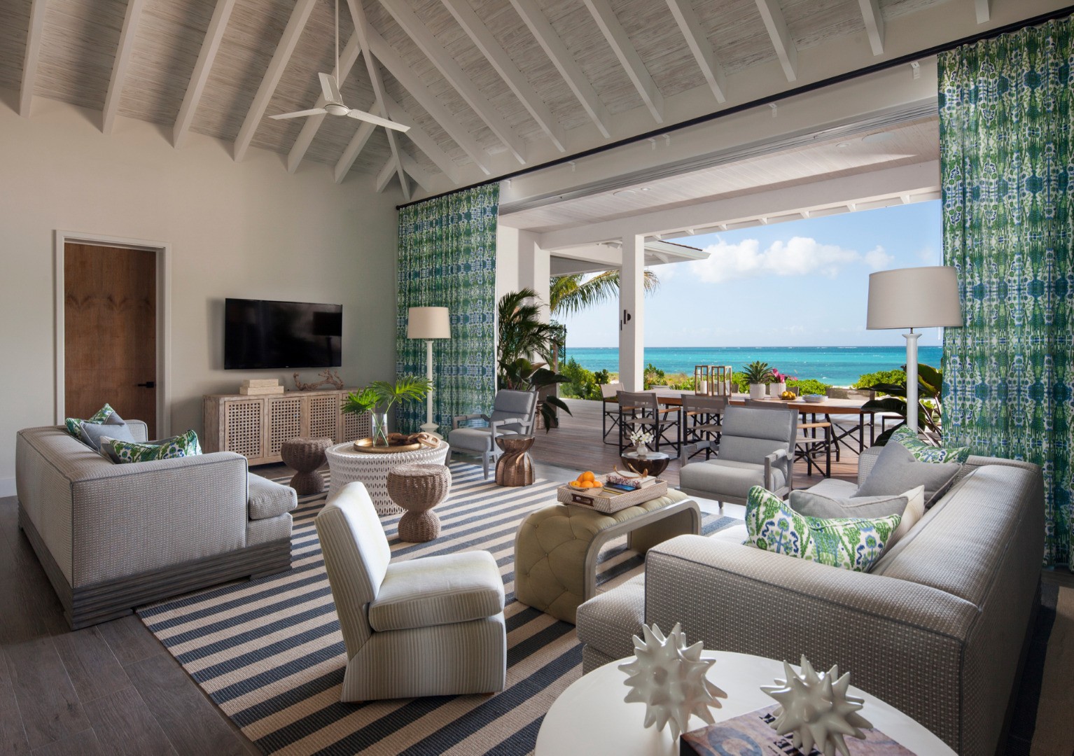 turks-and-caicos-villa-the-residences-grace-bay-resort-2015-013