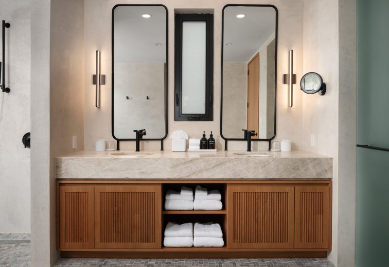 LR-Bathroom-1
